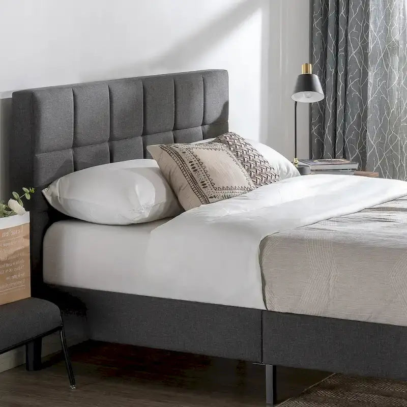 Cadre de lit plateforme King Size avec tête de lit rembourrée