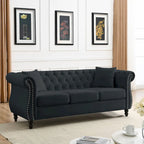 Canapé Chesterfield 3 places capitonné avec accoudoirs roulés et clous décoratifs
